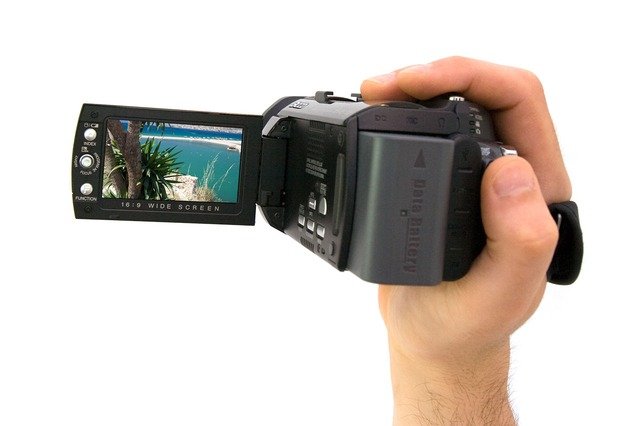 動画撮影可能なカメラの違い解説